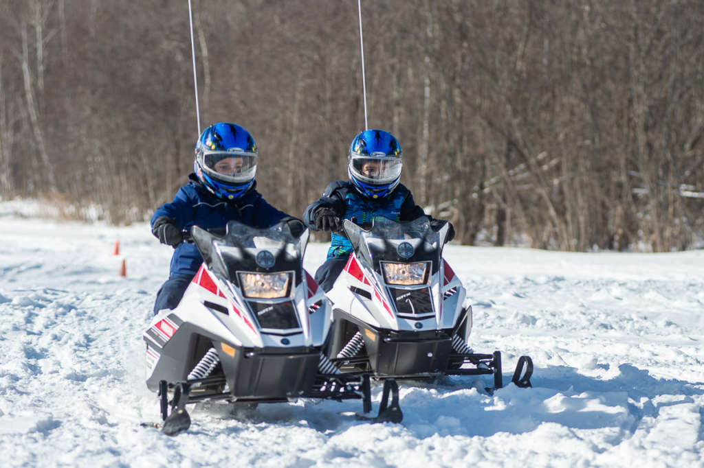 Childrens-Snowmobile-Rides-1-RothMedia_01272019_Deerhurst_Web-1625-1024x682.jpg