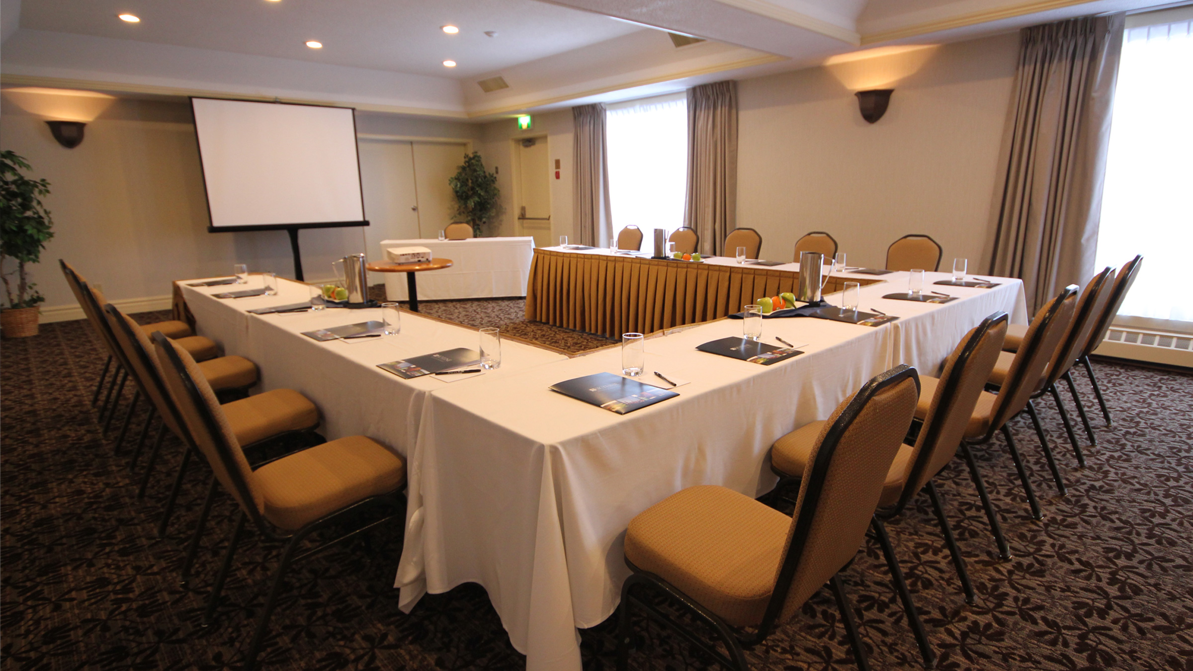 Bayshore Meeting Rooms at Deerhurst Resort