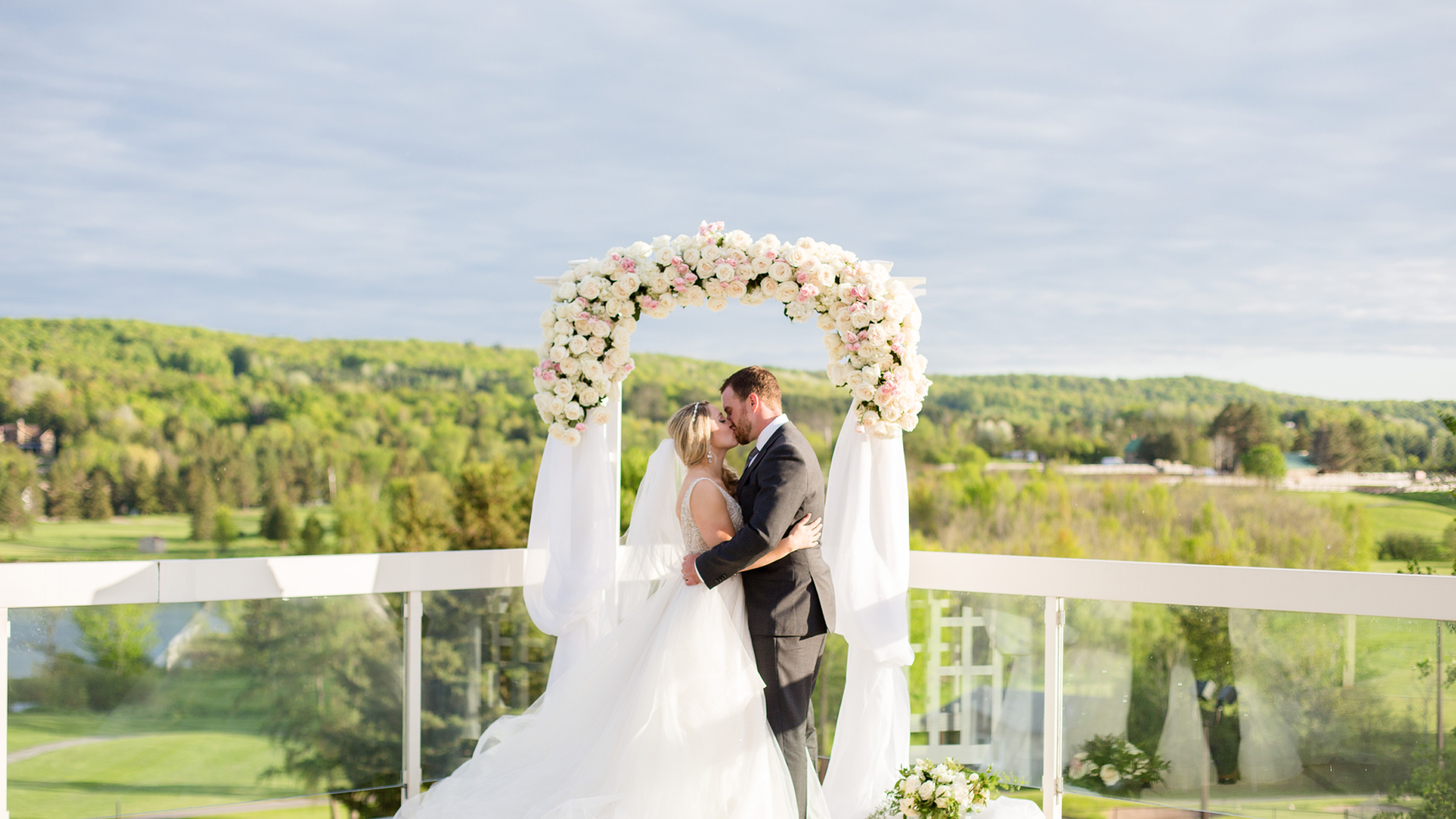 Alitsha & Jeff: Springtime Wedding in Muskoka